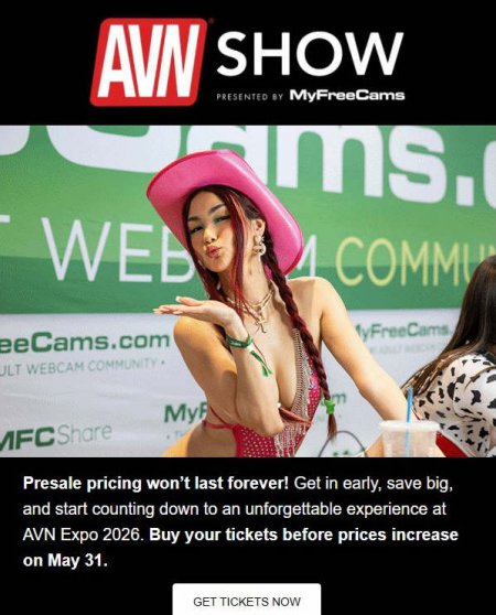 2026 expo-2nd EM-5-brun in pink cowboy hat-FreeCams-crpd.JPG
