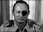 _40677560_moshe_dayan_getty203_H8cOIpJJyXQv.jpg