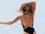 Swedish-Popstar-Tove-Lo-Falls-Out-Of-Her-Arm-Bra-While-Shooting-A-Music-Video-In-LA-01-600x450.jpg