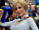 Comic_Con_2013_-_Crystal_Graziano_as_Power_Girl_(9335952134).jpg