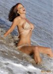 nikki-nova-beach-08.jpg