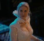 elizabeth_mitchell_once_upon_a_time_snow_queen10.jpg