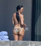 kourtney-kardashian-in-bikini-in-los-cabos-11-12-2016_5.jpg