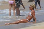 britney-spears-beach-bikini-fun-in-kauai-hawaii-april-2017-17.jpg