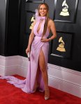 jlo-grammys-13feb17-12.jpg