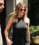 nipplegate-bei-jennifer-aniston.jpg