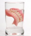 dentures-in-glass.jpg