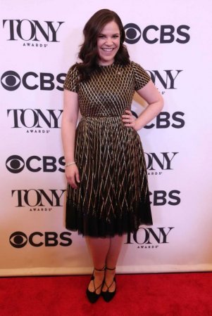 Lindsay-Mendez-nude[1].jpeg