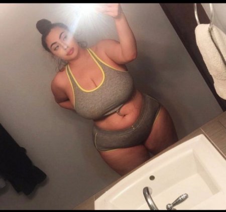 thickbrunette4.jpg