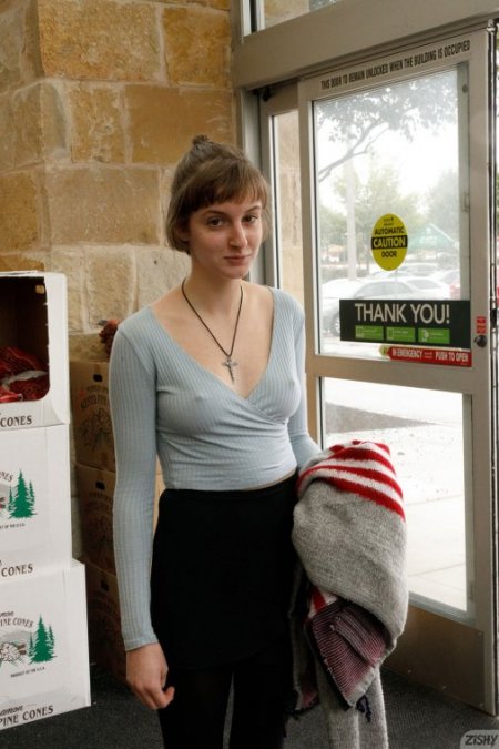 meadow-brink-sexy-cashier-6.jpg