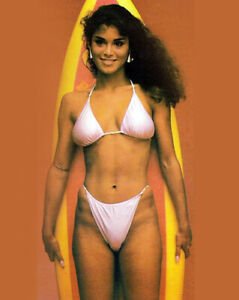 betsy russell.jpg