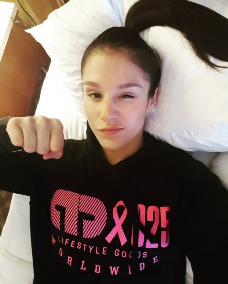 Alexa Grasso.jpg