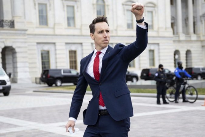 210108-josh-hawley-raised-fist-capitol-riots-se-1123a.jpg