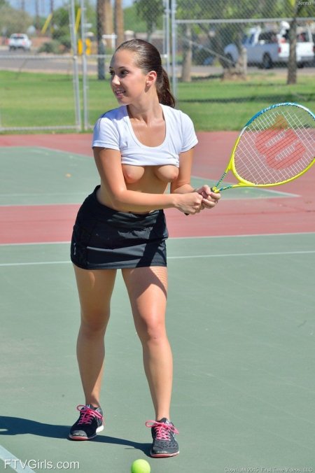 Hot-Tennis-Player-Jenna-Sativa-fucks-her-Racket_003_big.jpg